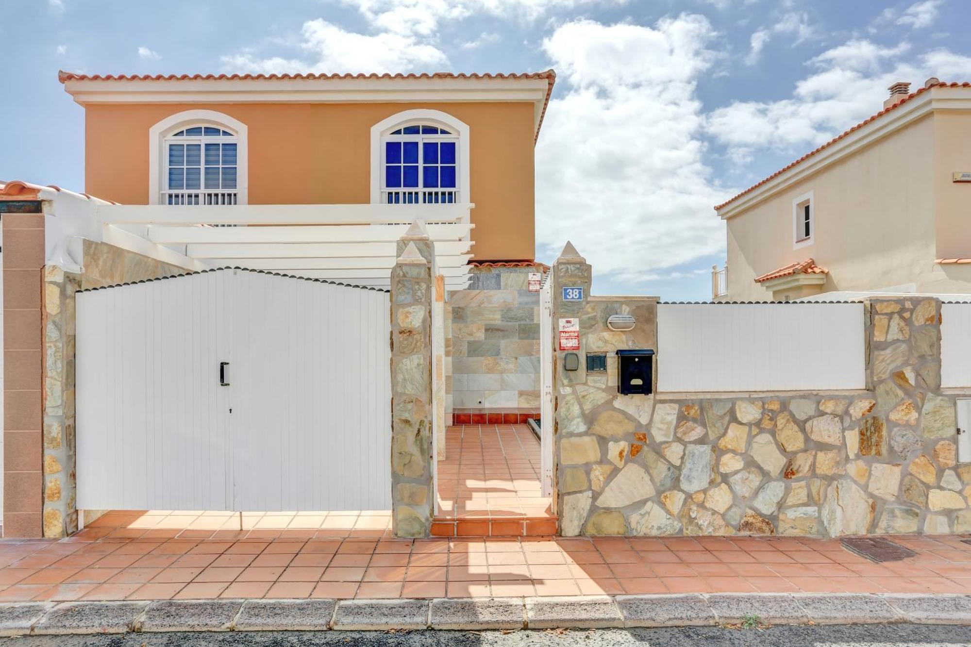 Minerva Villa Caleta De Fuste Exterior photo